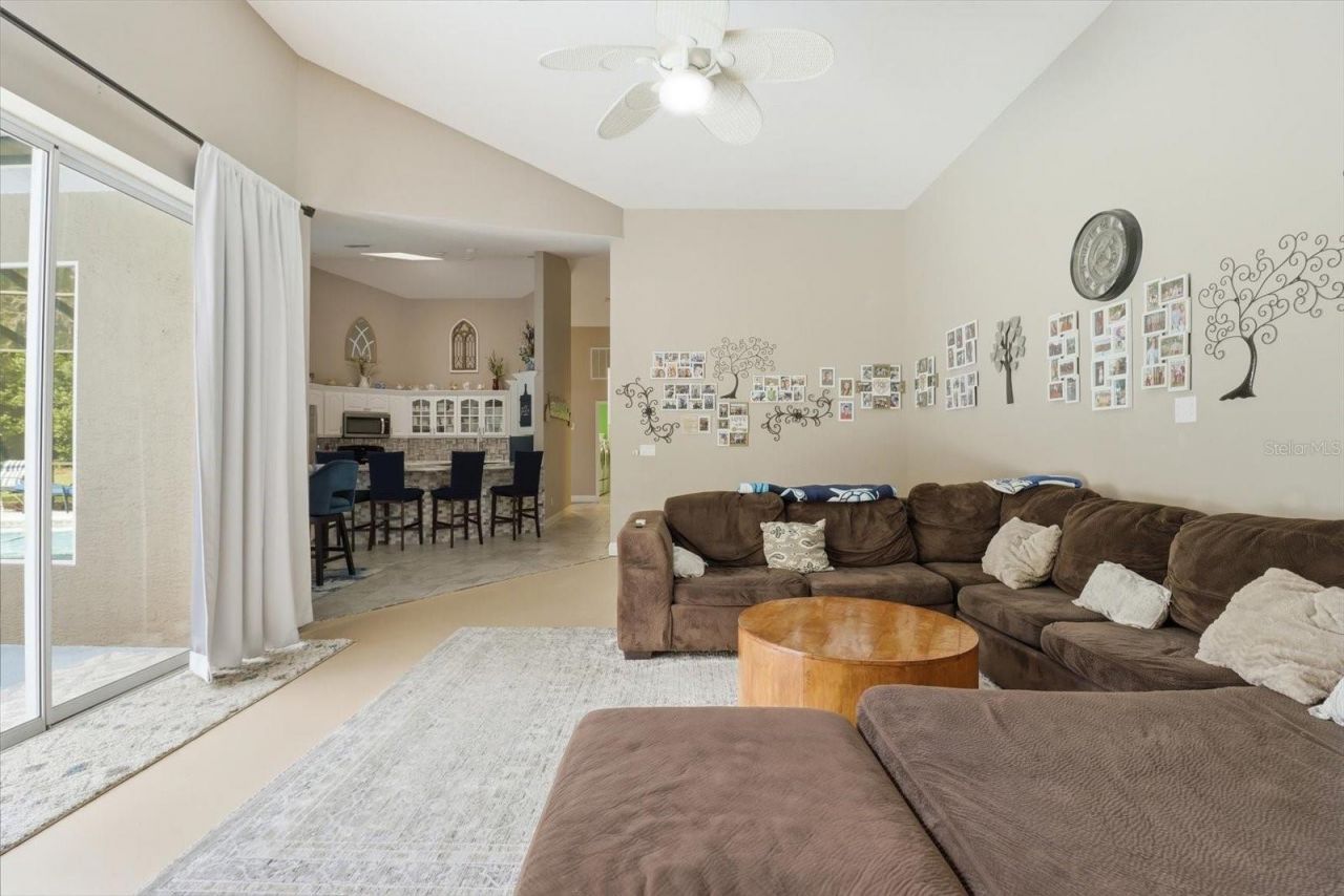 30 Pine Street , Homosassa, FL 34446 Photo