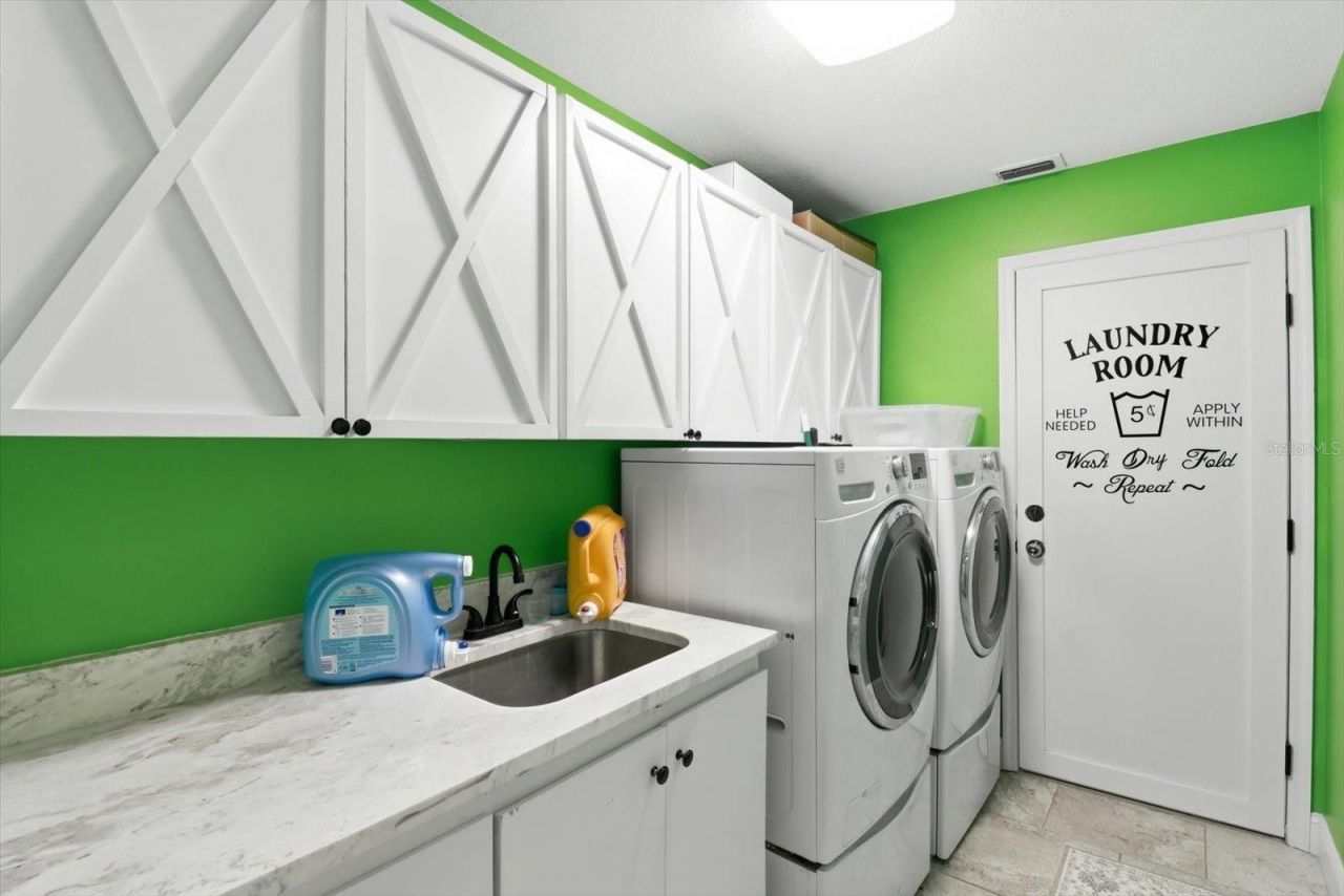 30 Pine Street , Homosassa, FL 34446 Photo