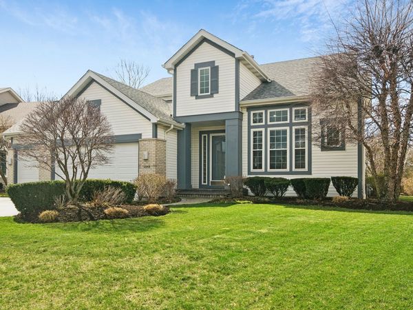 2248 Avalon Drive, Buffalo Grove, IL 60089