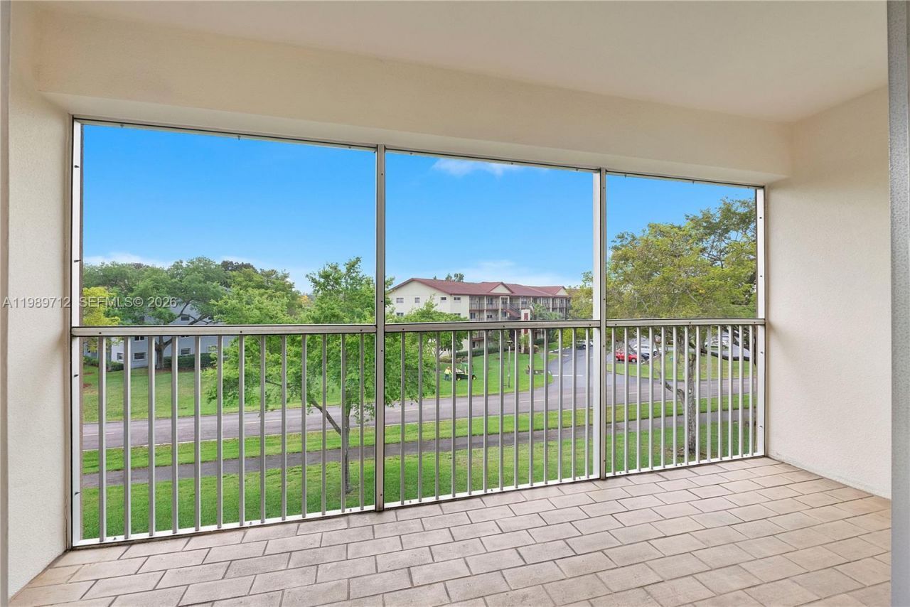 12750 SW 4th Ct , Unit 407J, Pembroke Pines, FL 33027 Photo