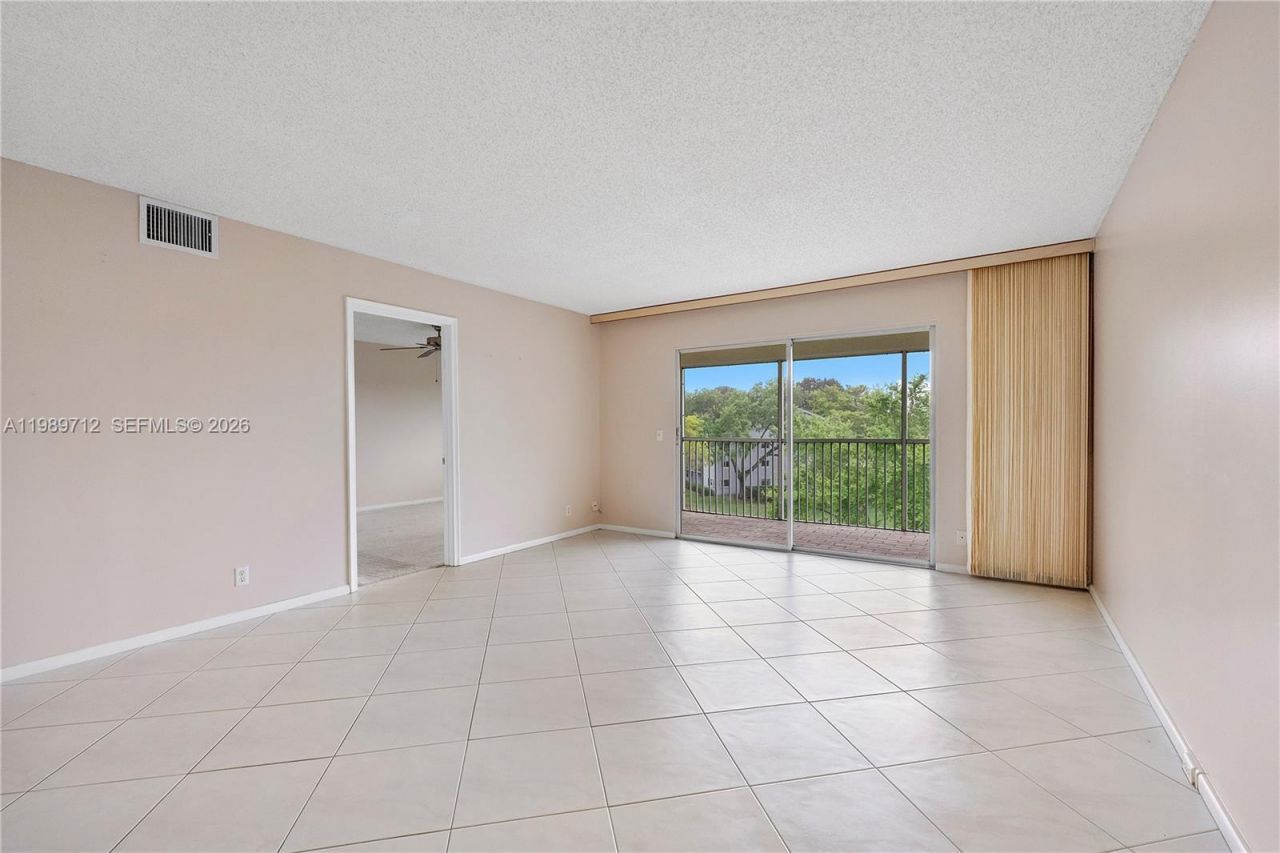 12750 SW 4th Ct , Unit 407J, Pembroke Pines, FL 33027 Photo