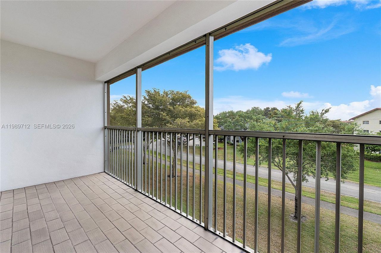 12750 SW 4th Ct , Unit 407J, Pembroke Pines, FL 33027 Photo