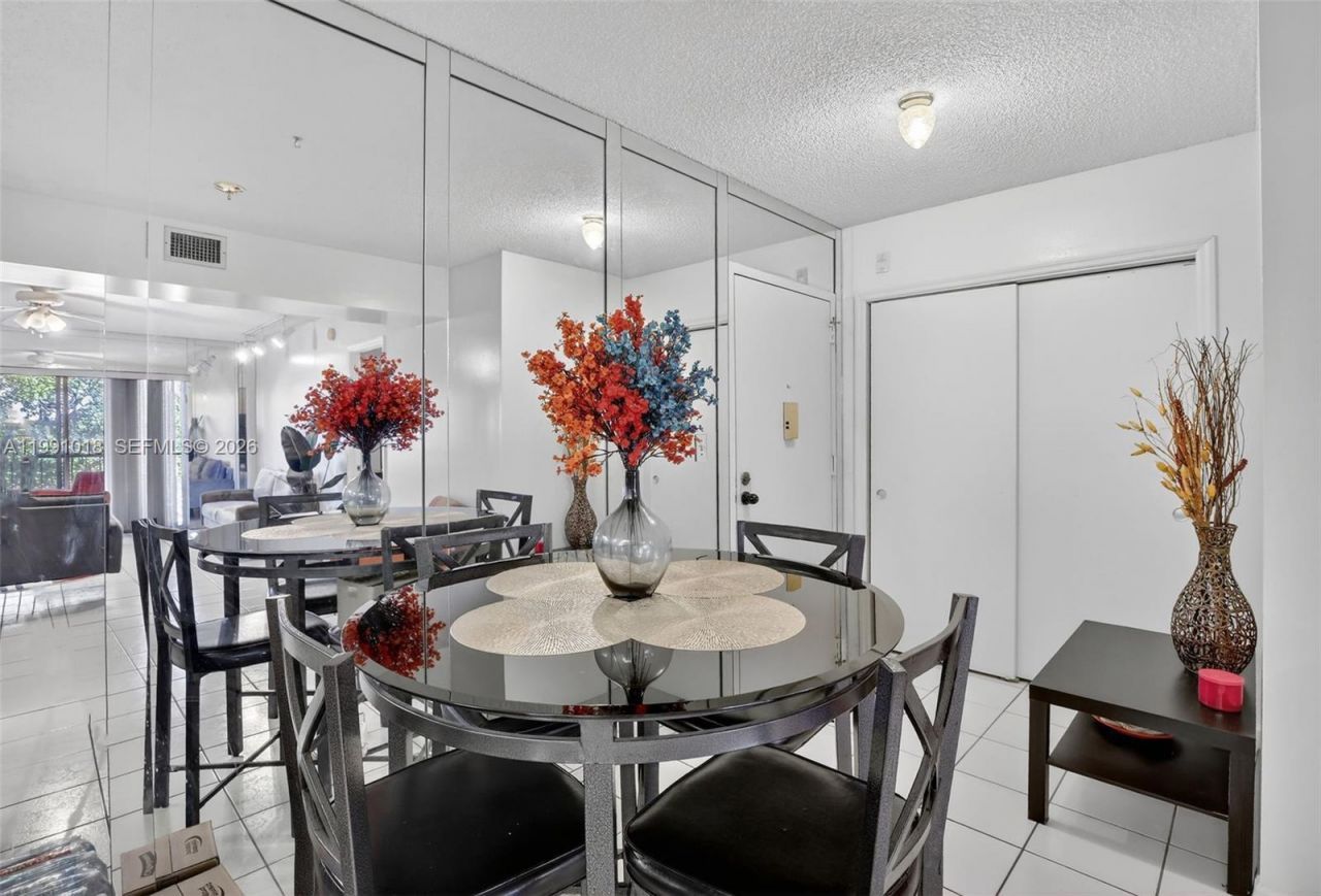 4172 Inverrary Dr, Unit 503, Lauderhill, FL 33319 Photo