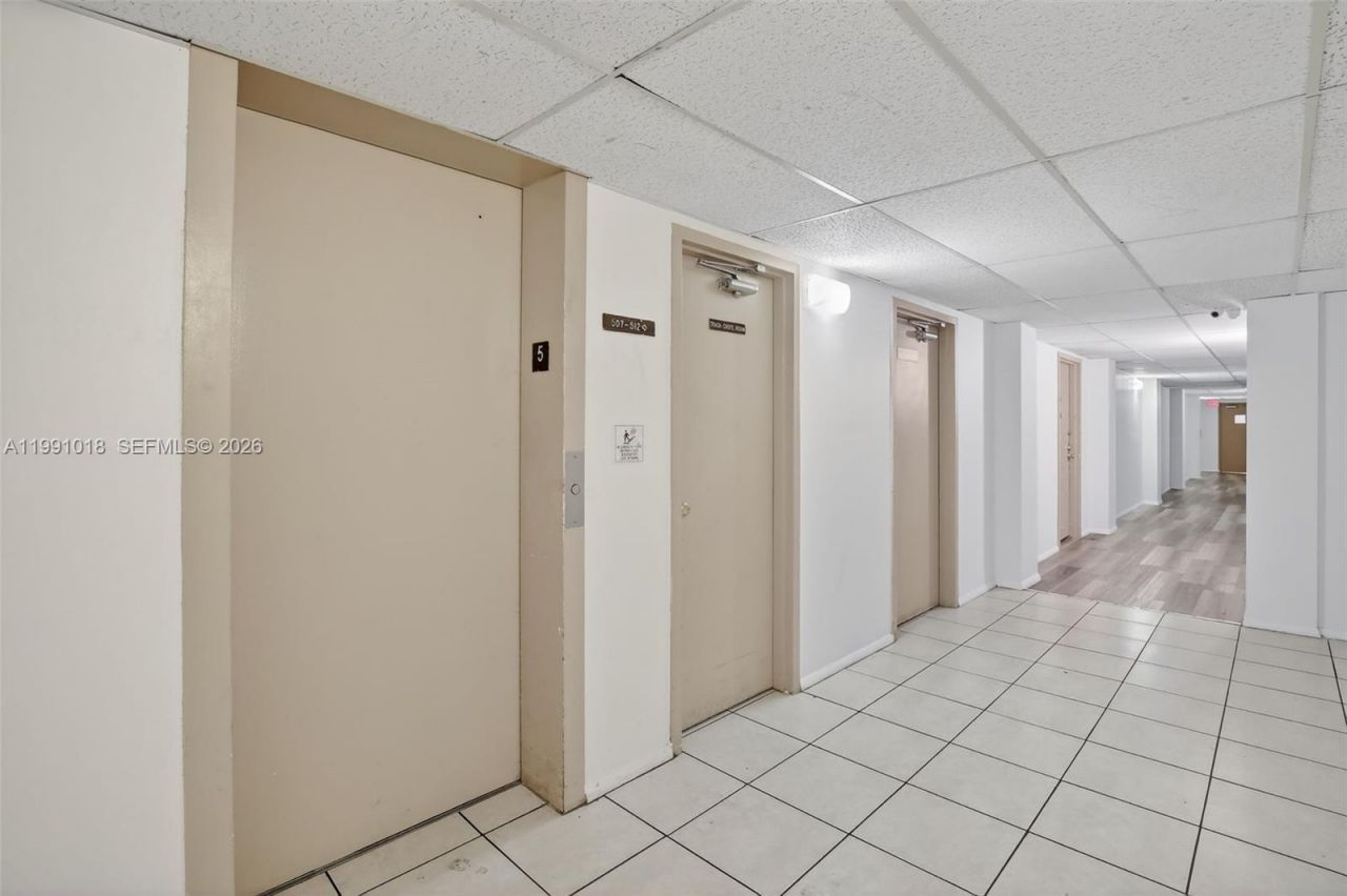 4172 Inverrary Dr, Unit 503, Lauderhill, FL 33319 Photo