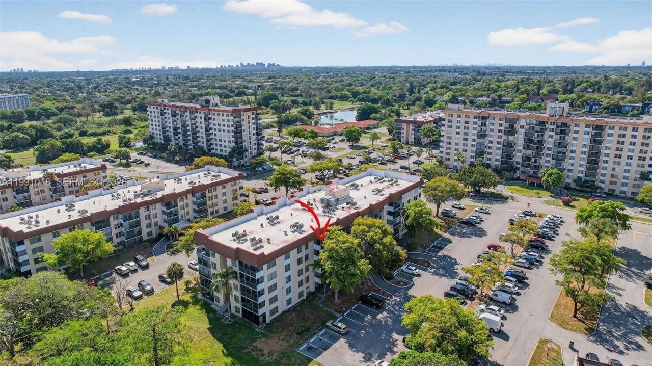 4172 Inverrary Dr, Unit 503, Lauderhill, FL 33319 Photo