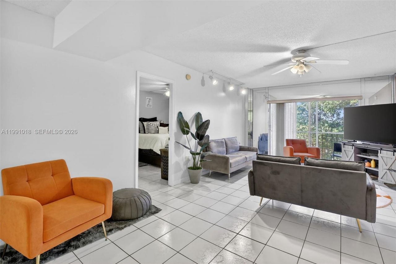 4172 Inverrary Dr, Unit 503, Lauderhill, FL 33319 Photo