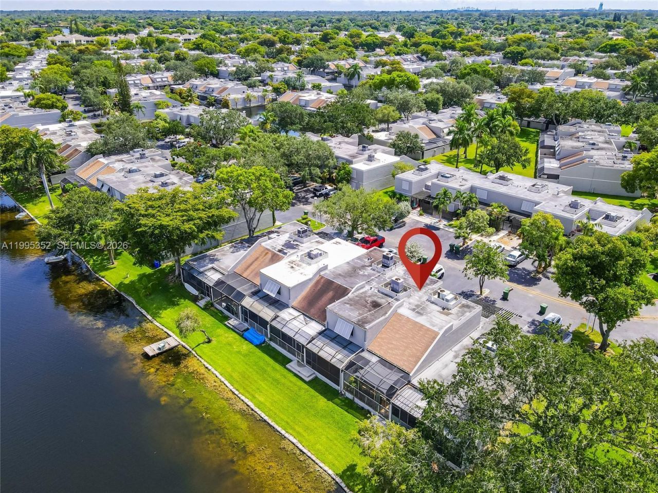 1424 NW 113th Way, Pembroke Pines, FL 33026 Photo