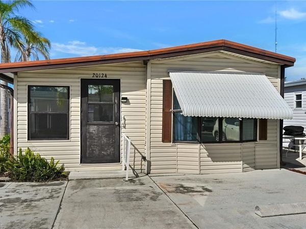 20124 Plum Tree LN , ESTERO, FL 33928