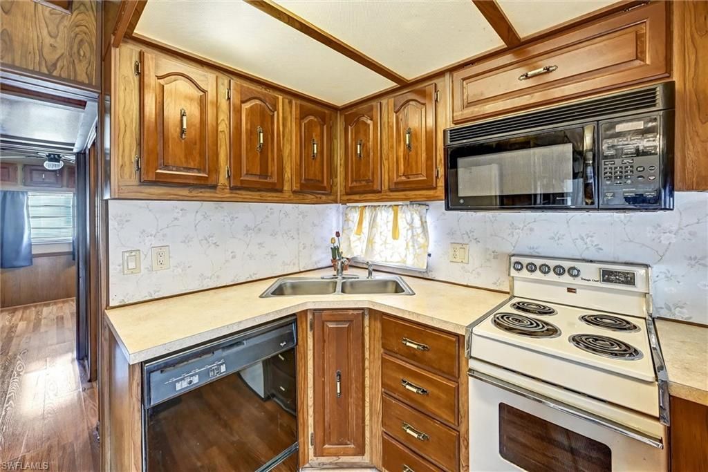 20124 Plum Tree Ln , Estero, FL 33928 Photo