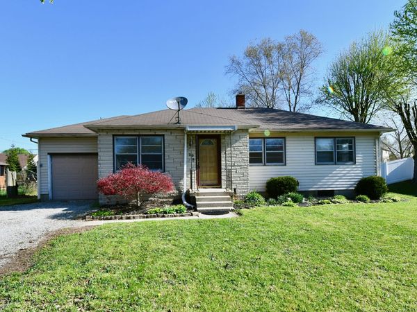 20 E North Street, New Palestine, IN 46163