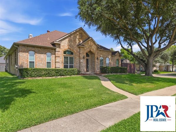 7517 Silver Lake Drive, Rowlett, TX 75089