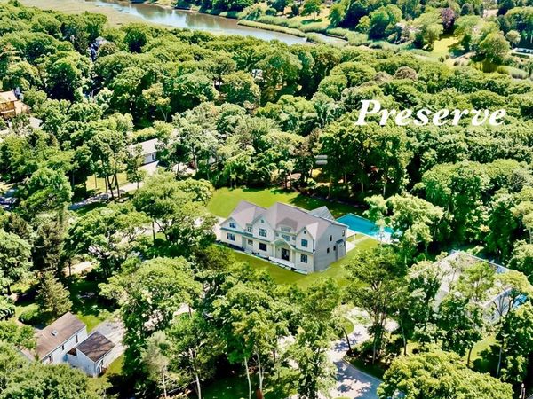 69 Jagger Lane, Westhampton, NY 11977