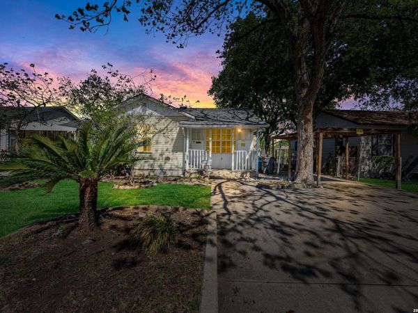 119 Rollins Ave, San Antonio, TX 78228