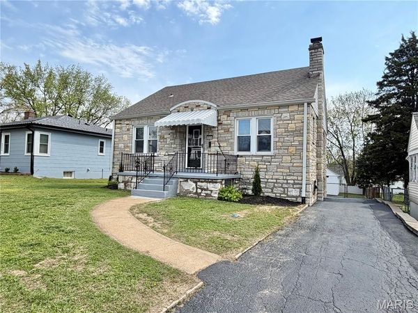 9504 Brenda Avenue , St Louis, MO 63123