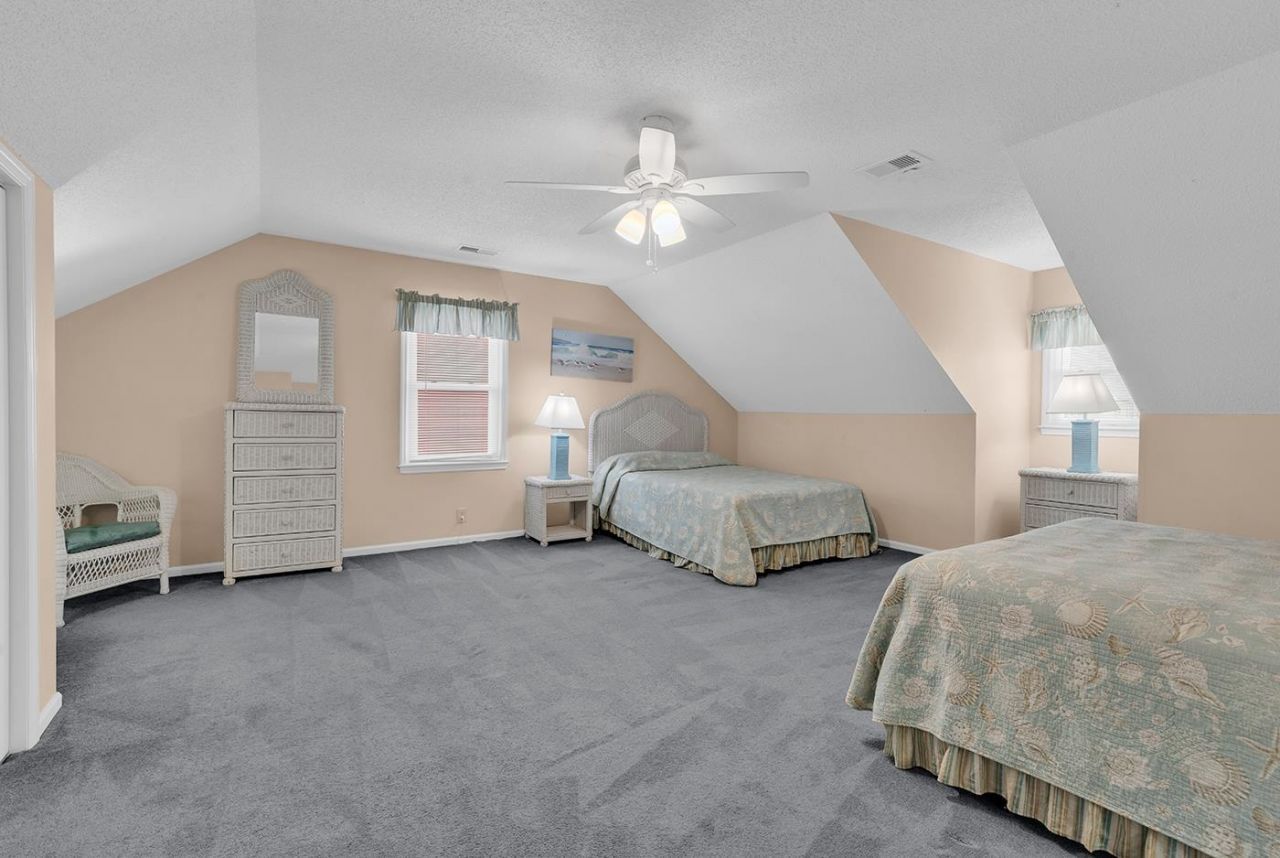 122 Seabreeze Dr. Photo 22