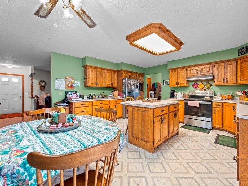 20290 Indian Hollow Road , Wellington, OH 44090 Photo 28