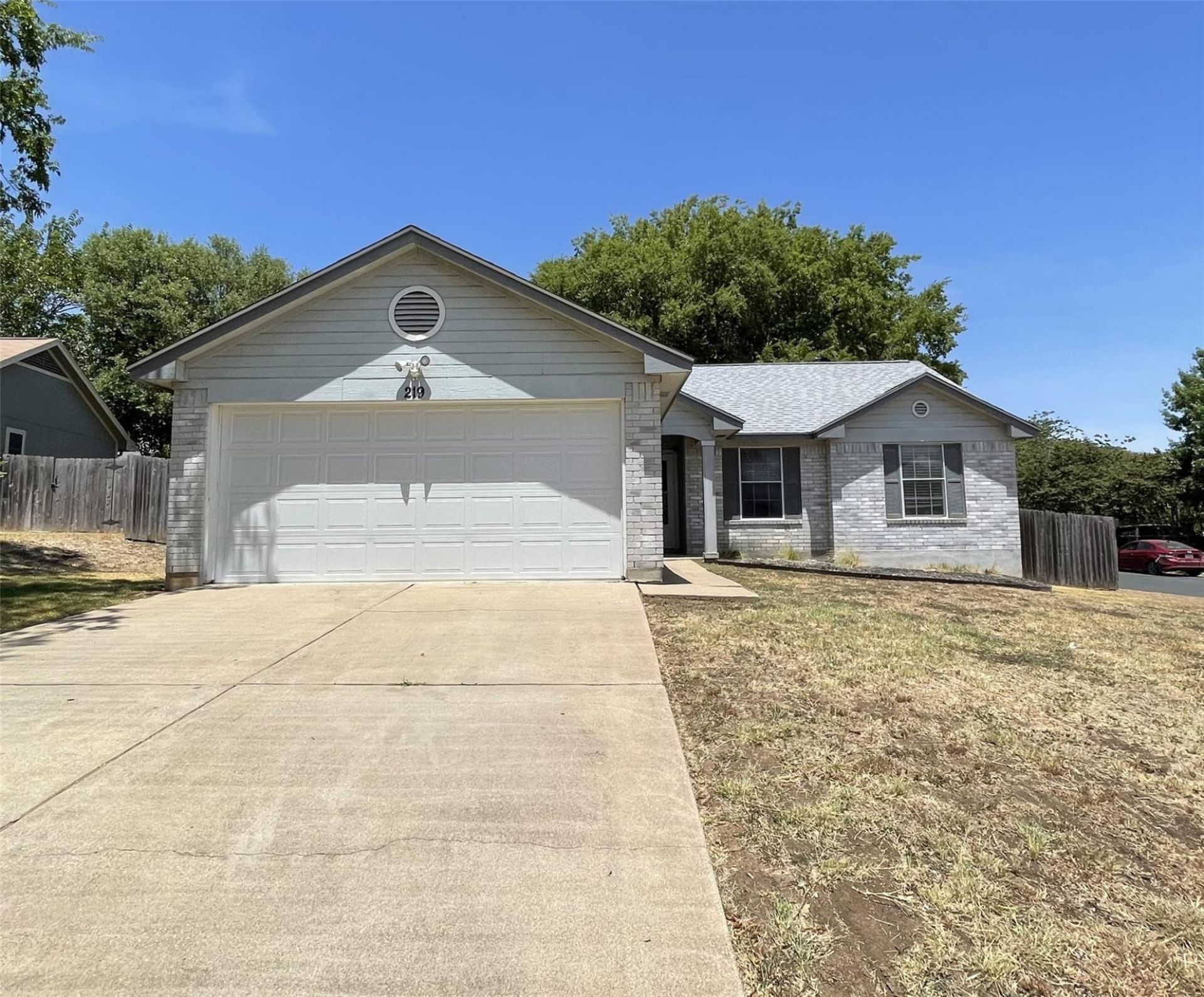 219 Crystal Knoll Blvd, Georgetown, TX 78626 Main Photo