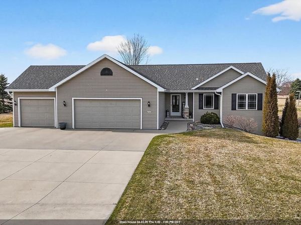 W7122 HILLVIEW ROAD, Greenville, WI 54942