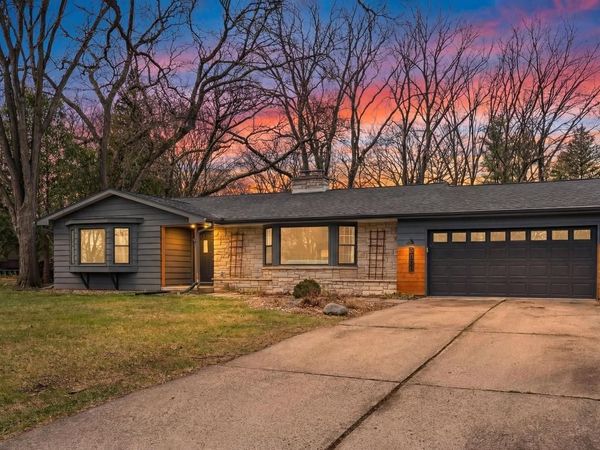 2914 Grandview Boulevard, Madison, WI 53713