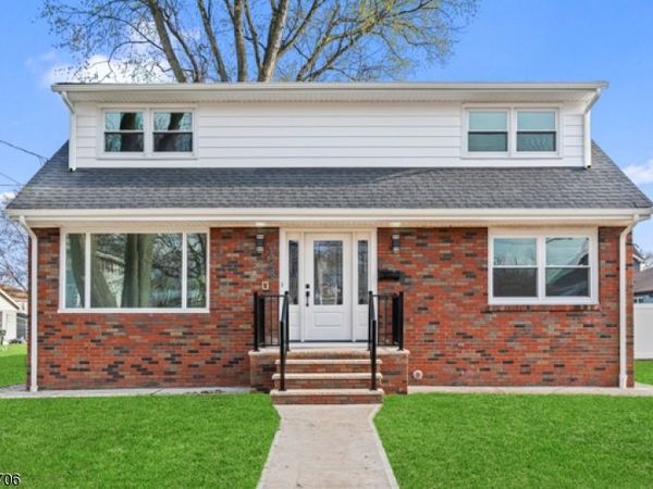 124 Dunbar Ave, Woodbridge, NJ 08863