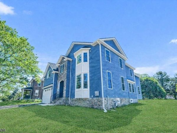 210 Corliss Avenue, Phillipsburg, NJ 08865