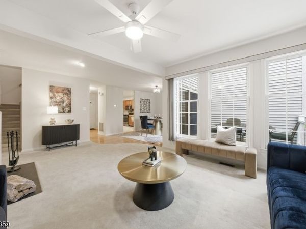 14 Arthurs Court, Berkeley Heights, NJ 07922