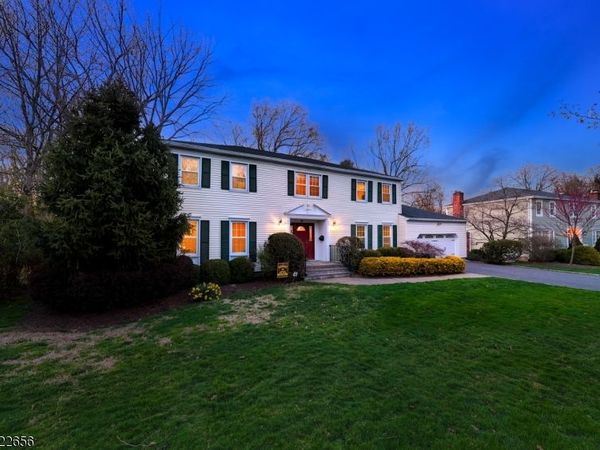 47 Village Rd, Florham Park, NJ 07932