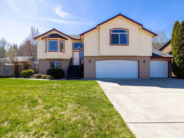 17922 E 11th Ct, Greenacres, WA 99016