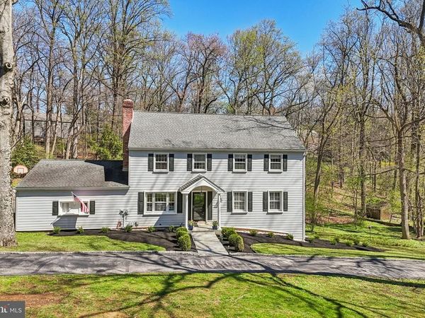 720 PINE HILL ROAD , WAYNE, PA 19087