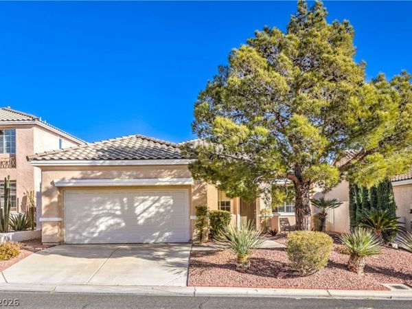 10104 Pinnacle View Place, Las Vegas, NV 89134