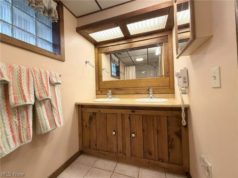 601 Emmett Way, Steubenville, OH 43952 Photo 16