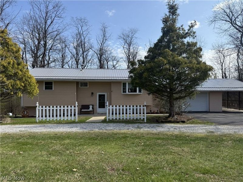 601 Emmett Way, Steubenville, OH 43952 Photo 2