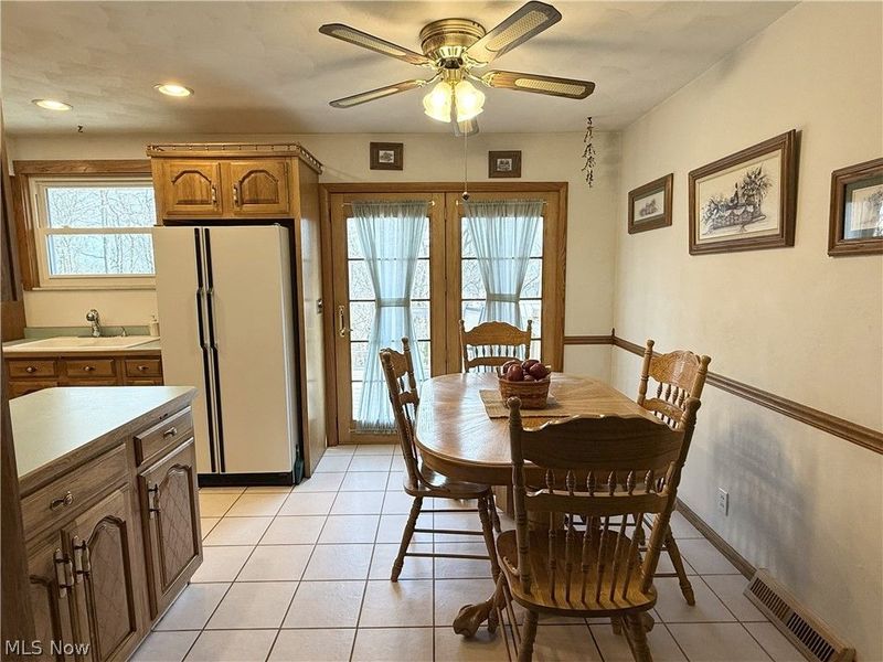 601 Emmett Way, Steubenville, OH 43952 Photo 8