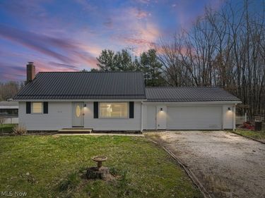 212 Case Road, Beloit, OH 44609