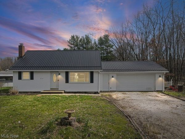 212 Case Road , Beloit, OH 44609