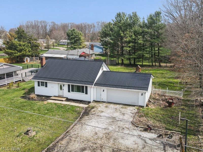 212 Case Road, Beloit, OH 44609 Photo 4