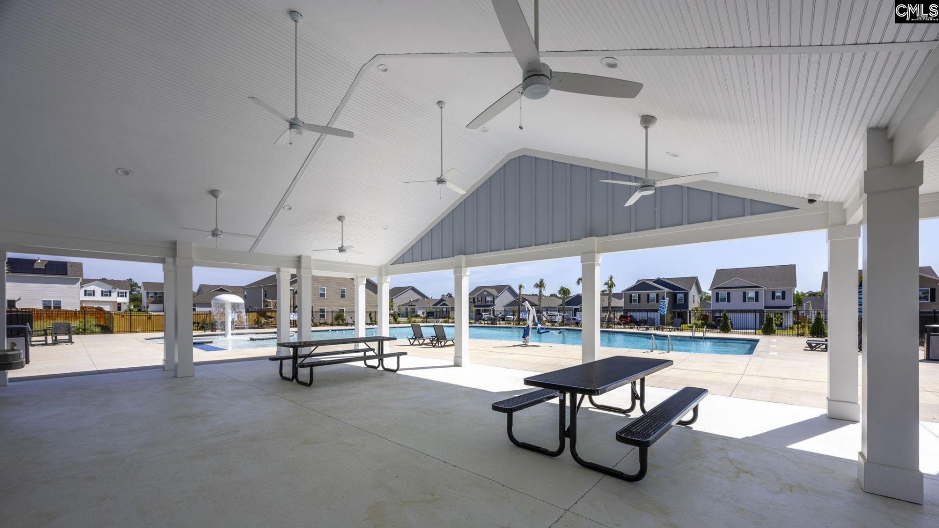 579 Edgetree Drive Photo 31