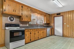 2279 Chestnut Street photo 4