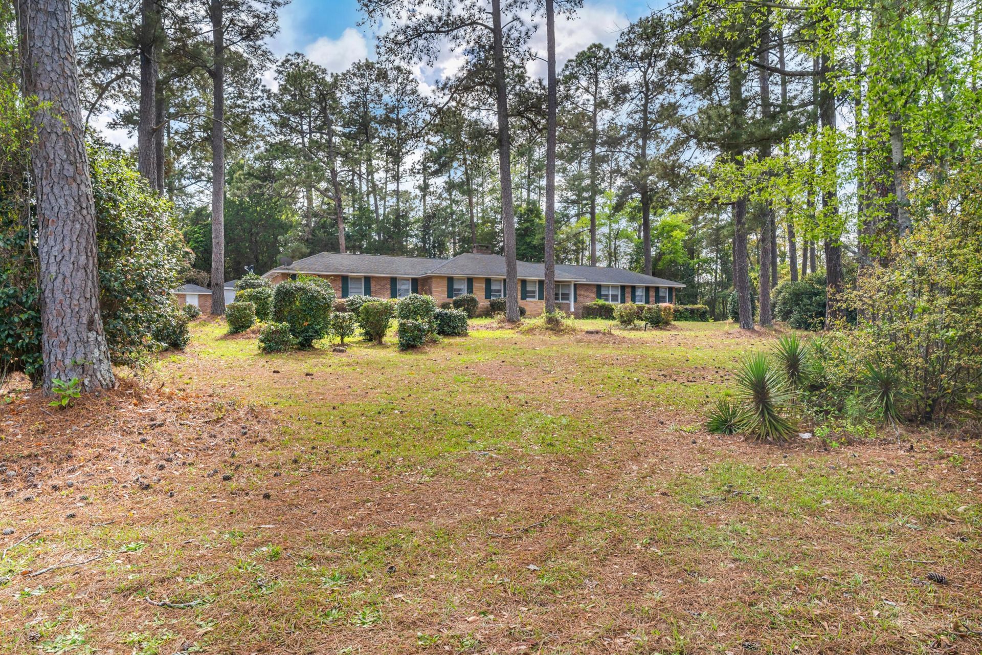 2279 Chestnut Street Photo 25