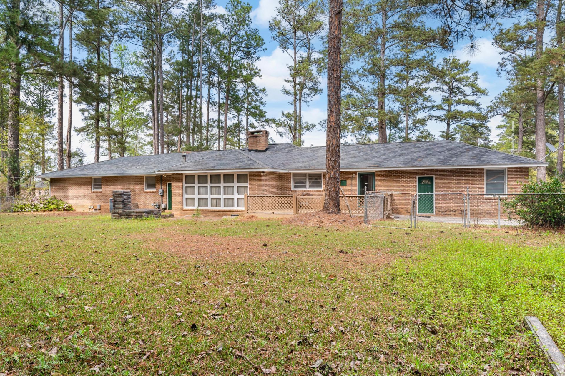 2279 Chestnut Street Photo 31