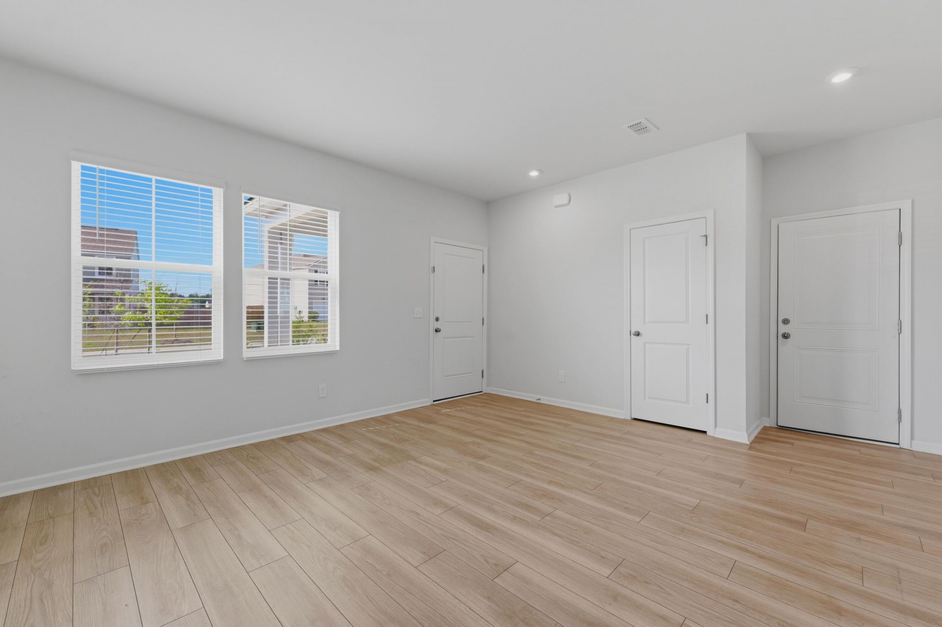 130 Eldridge Street Photo 11