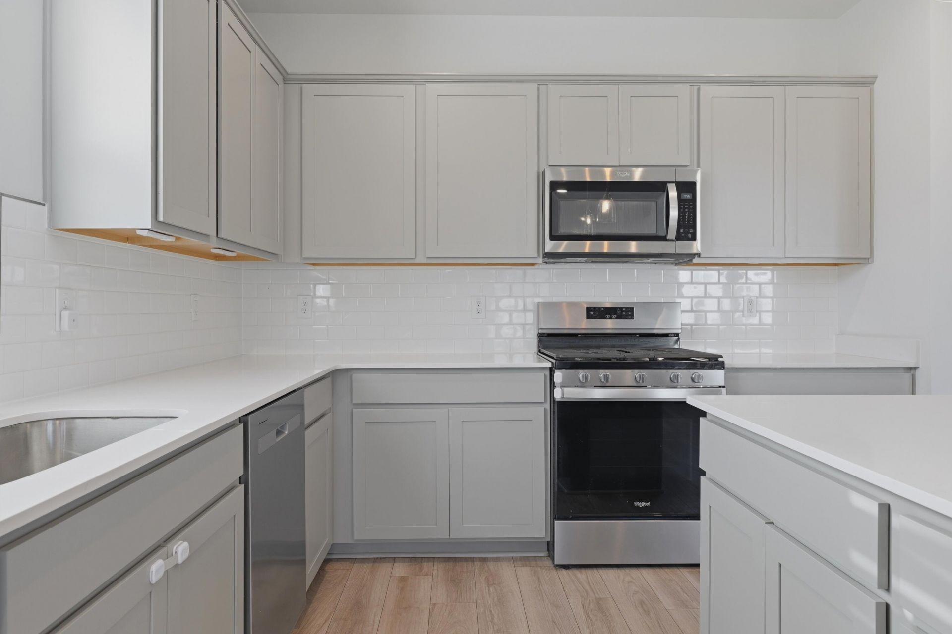 130 Eldridge Street Photo 17