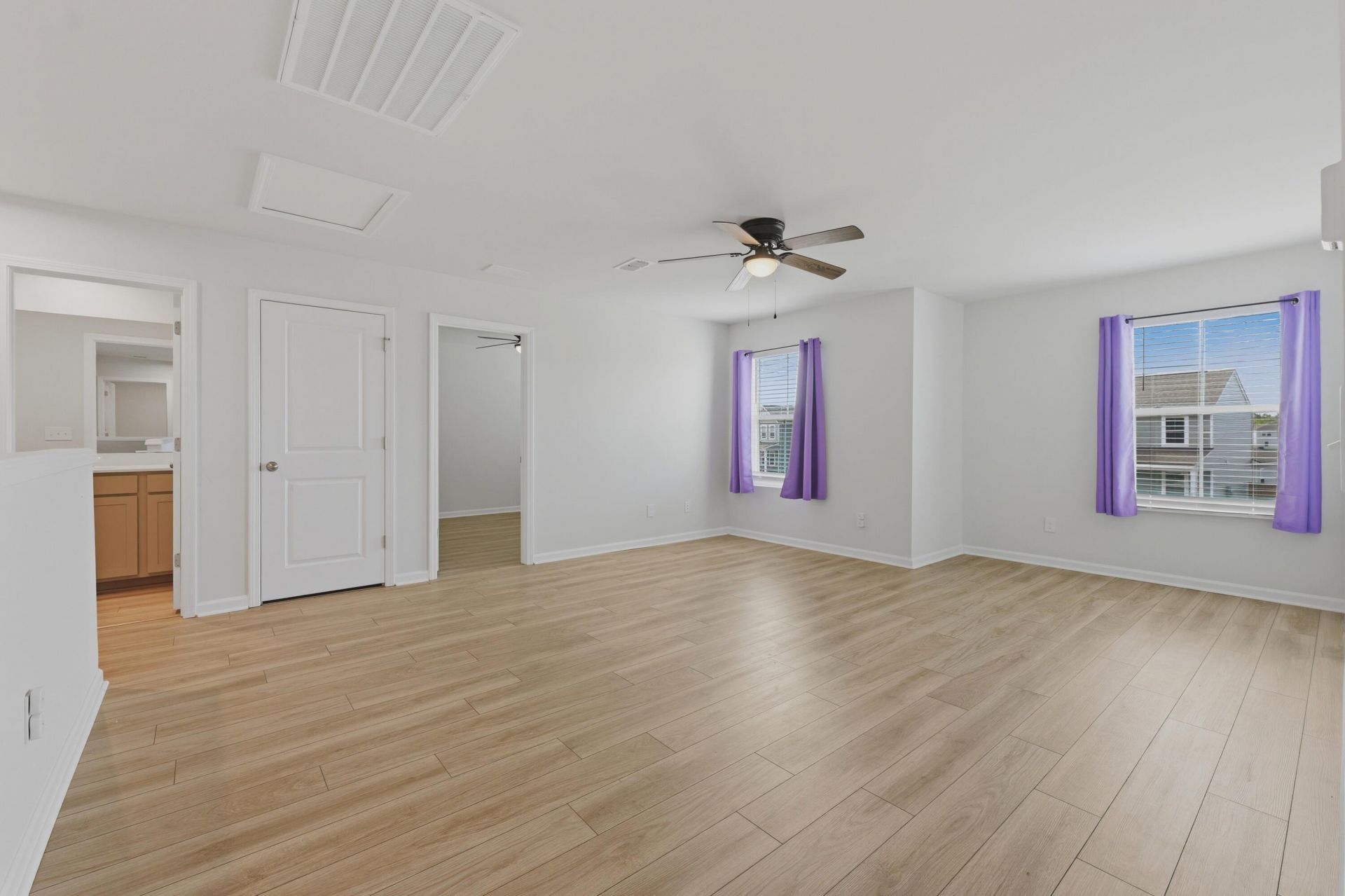 130 Eldridge Street Photo 23