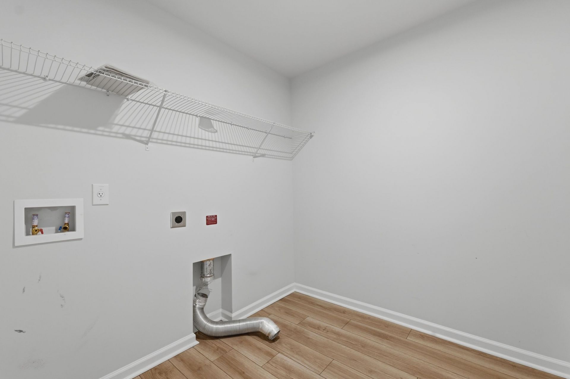 130 Eldridge Street Photo 36