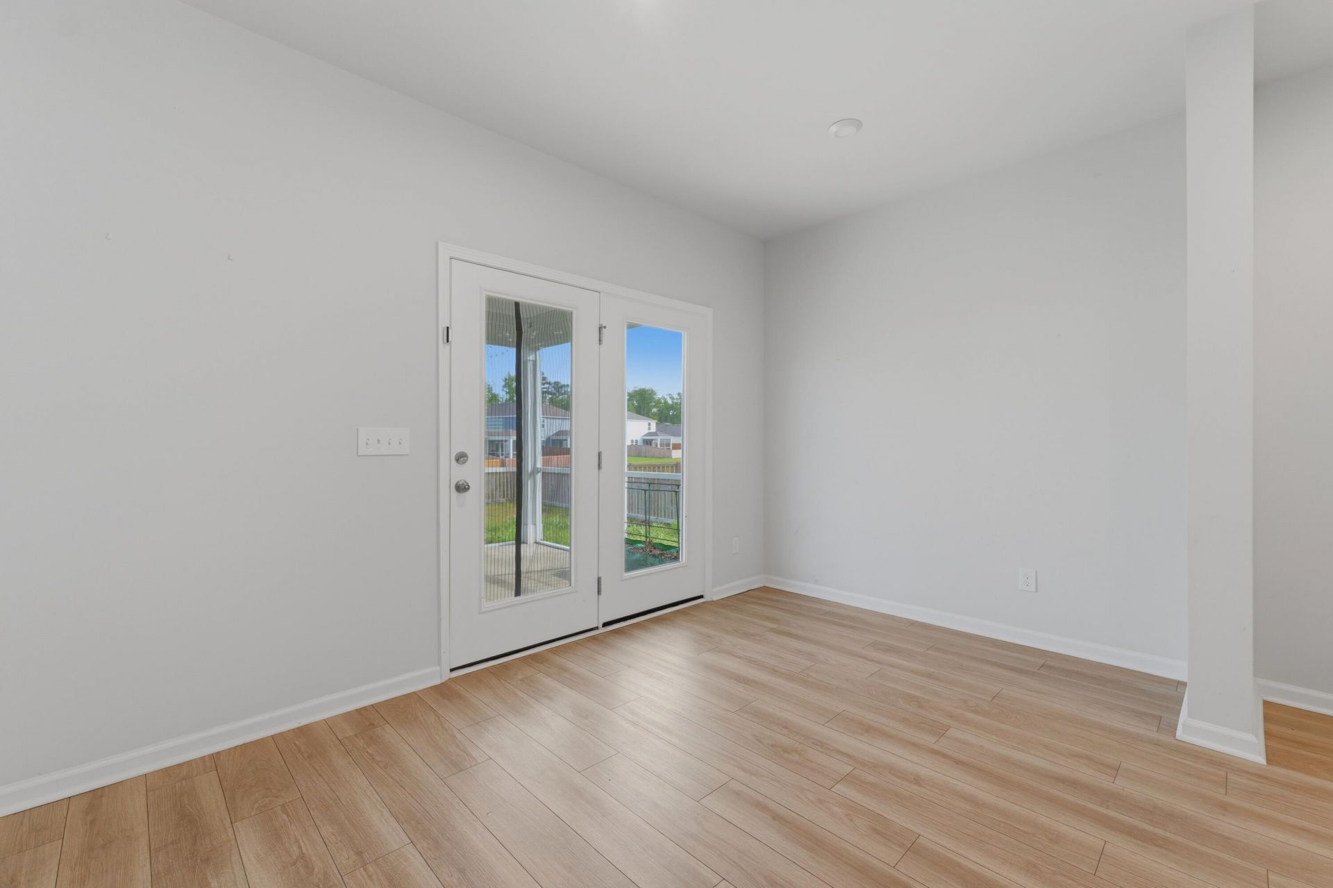 130 Eldridge Street Photo 8