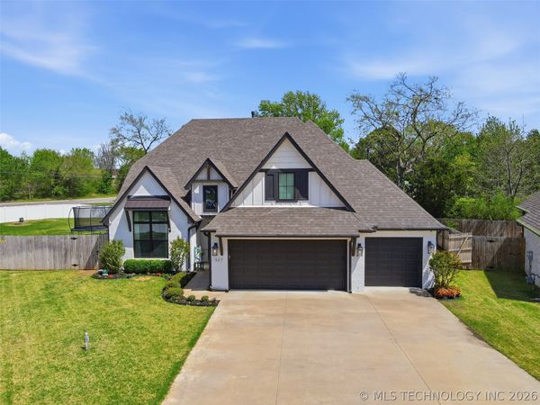 825 N 89th Street, Broken Arrow, OK 74014