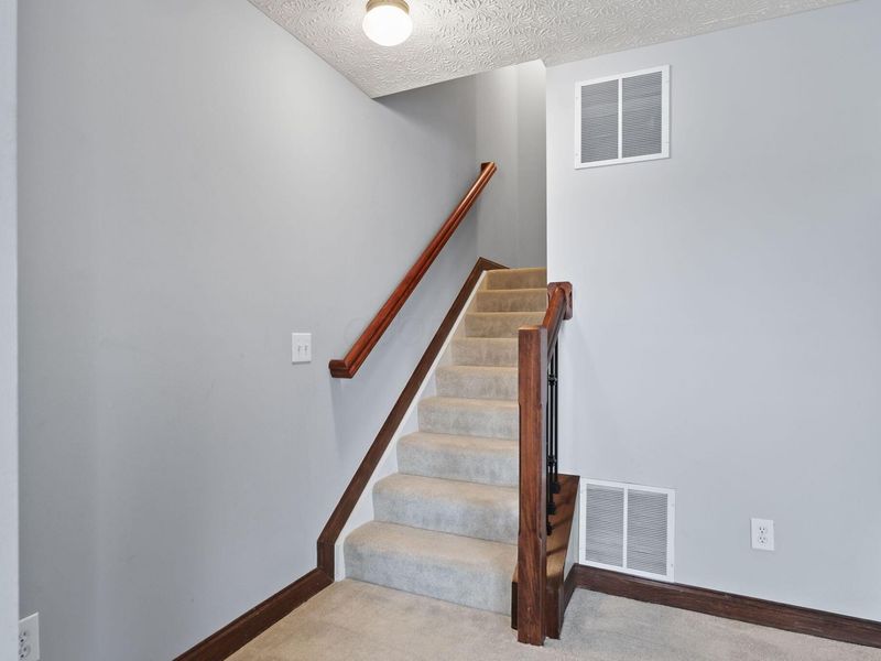 5935 Canyon Creek Drive, Unit 604, Dublin, OH 43016 Photo 5