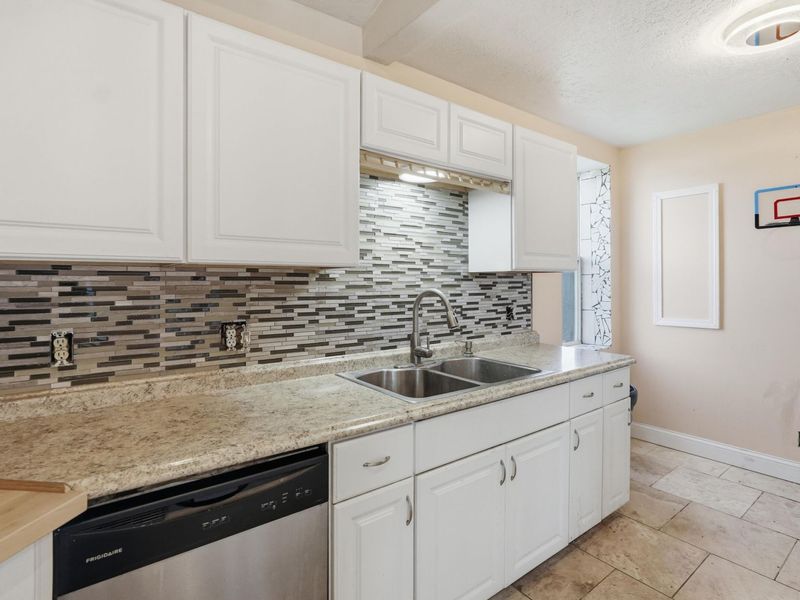 326 E 3rd Street , Ashland, OH 44805 Photo 11