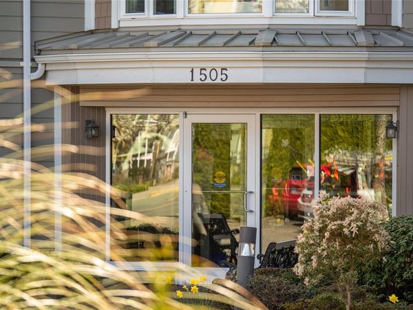 1505 Church Ave , Unit 105, Saanich, BC V8P 2G7