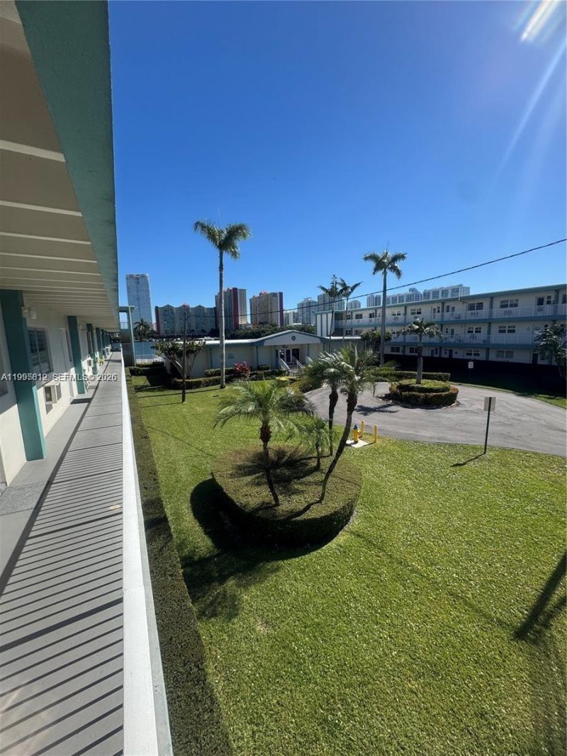 3923 NE 166th St, Unit N208, North Miami Beach, FL 33160 Main Photo